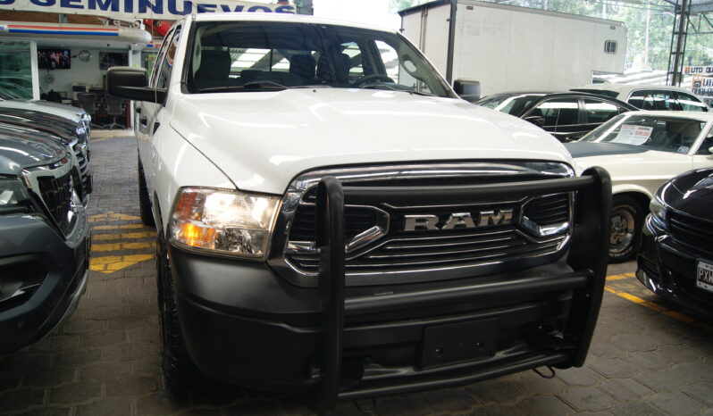 Dodge Ram 1500 SLT Crew Cab 4X4 2022 lleno