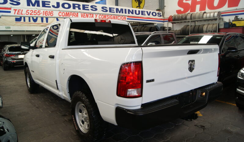 Dodge Ram 1500 SLT Crew Cab 4X4 2022 lleno