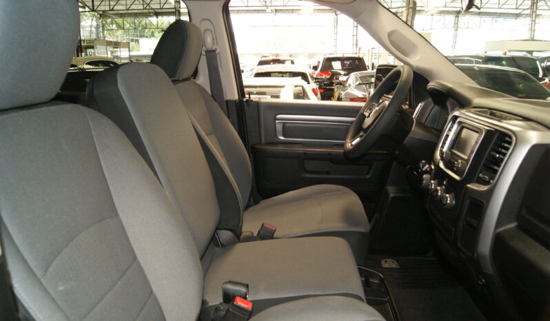 Dodge Ram 1500 SLT Crew Cab 4X4 2022 lleno