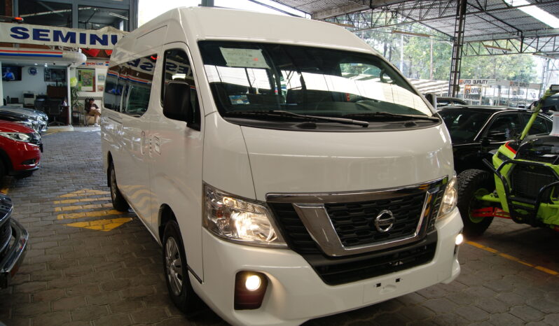 Nissan Urvan 15 Pas Amplia 2020 lleno