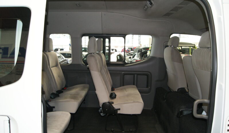 Nissan Urvan 15 Pas Amplia 2020 lleno