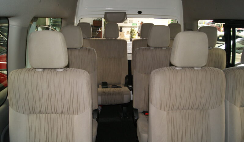 Nissan Urvan 15 Pas Amplia 2020 lleno