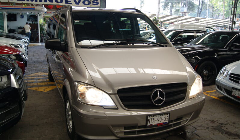 Mercedes-Benz Vito 8 Pasajeros 2011 lleno