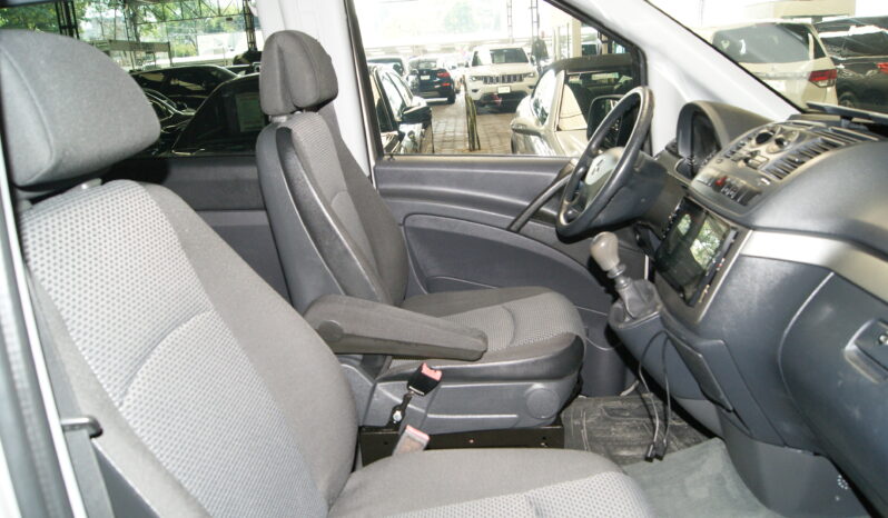Mercedes-Benz Vito 8 Pasajeros 2011 lleno