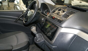 Mercedes-Benz Vito 8 Pasajeros 2011 lleno