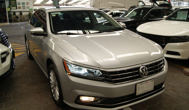 Volkswagen Passat Highline 2017 lleno