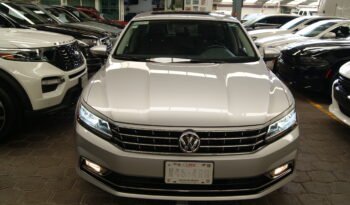 Volkswagen Passat Highline 2017 lleno