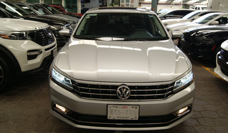 Volkswagen Passat Highline 2017 lleno