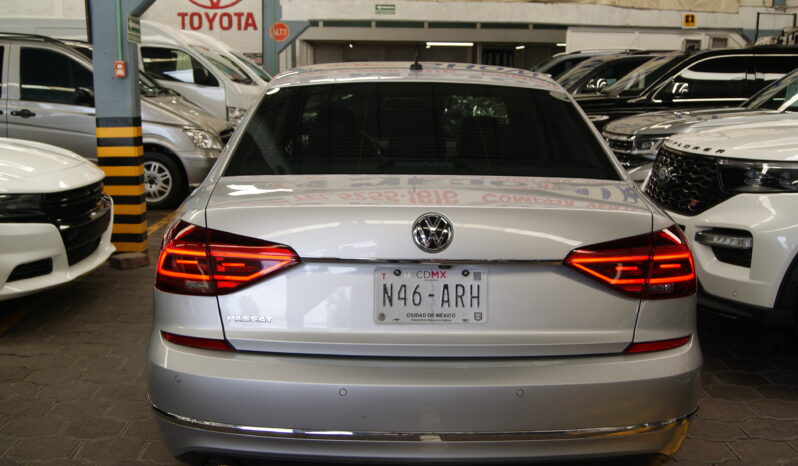 Volkswagen Passat Highline 2017 lleno