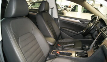 Volkswagen Passat Highline 2017 lleno