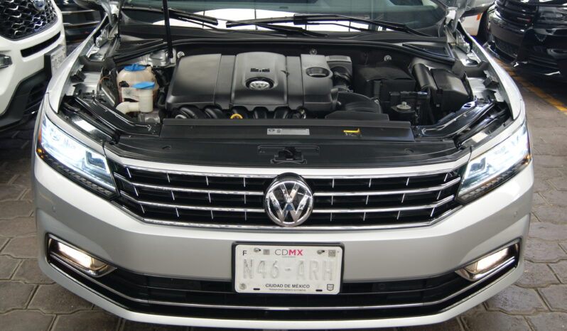 Volkswagen Passat Highline 2017 lleno