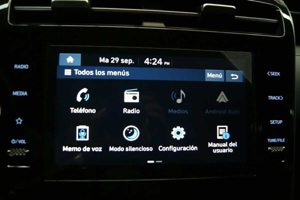 
								Hyundai Tucson full									