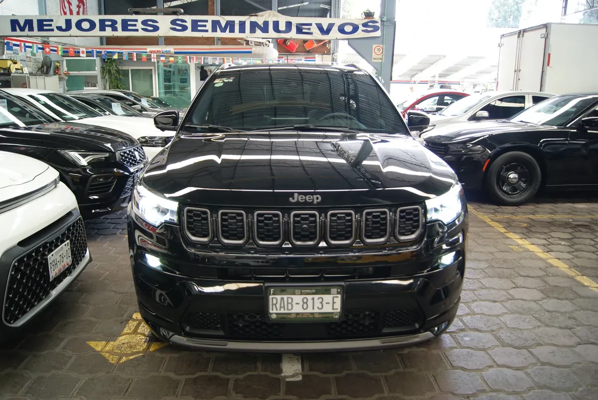 
								Jeep Compass full									