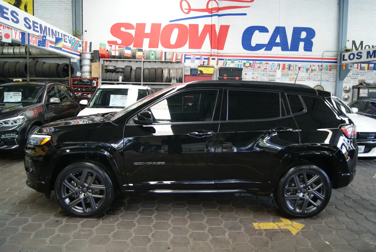 
								Jeep Compass full									